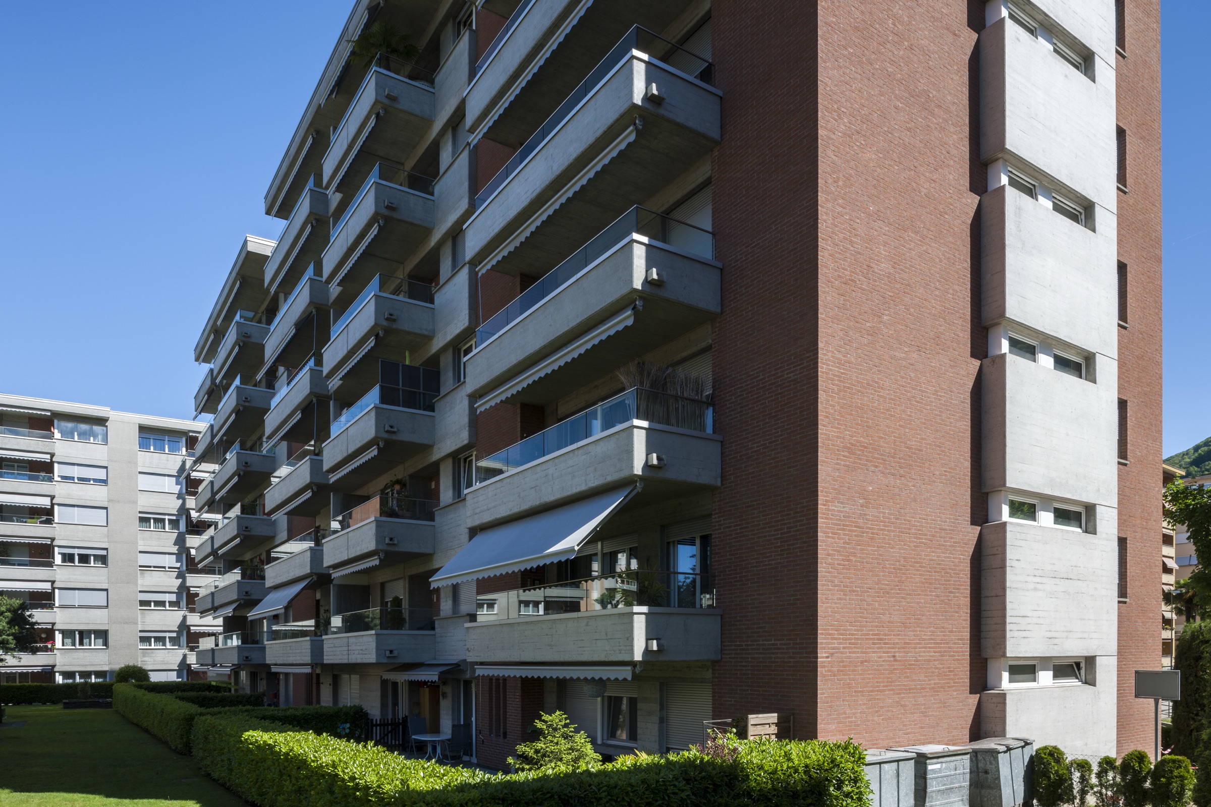 Swiss Life — 12